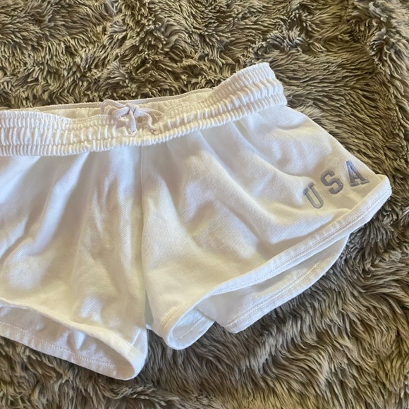 BRANDY MELVILLE white USA sweat shorts - Picture 5 of 6